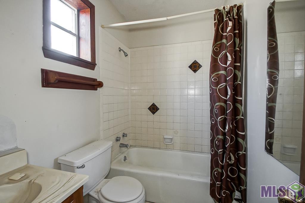 2116 Fairchild Street Baton Rouge, LA 70807 - Photo 17 of 32