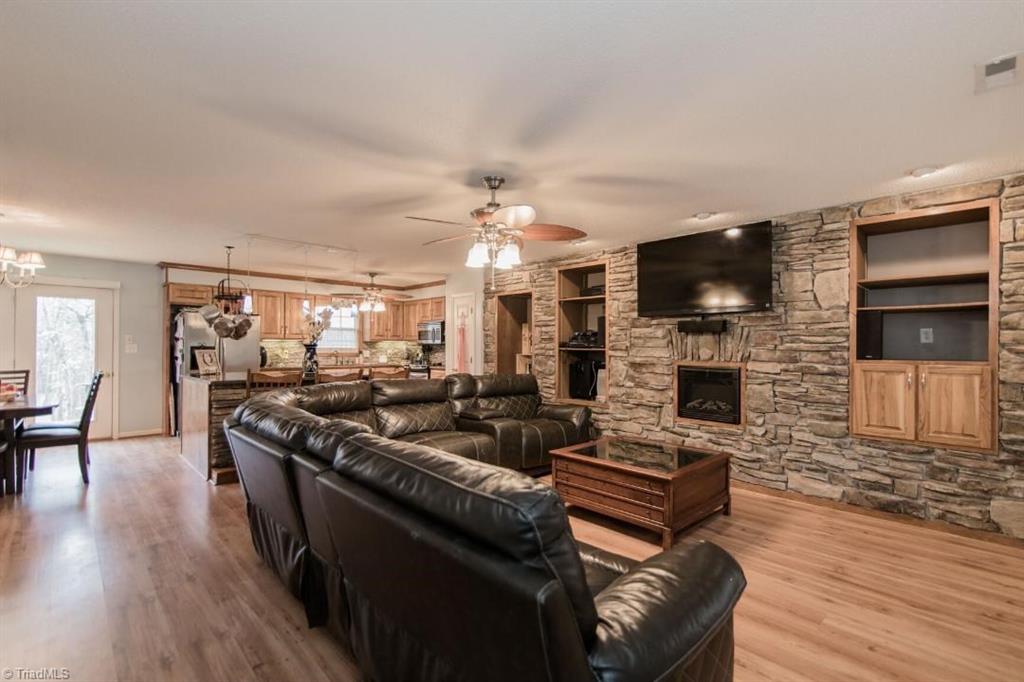 341 Simerson Road Lexington, NC 27295 - Photo 3 of 29 Gallery Image 3