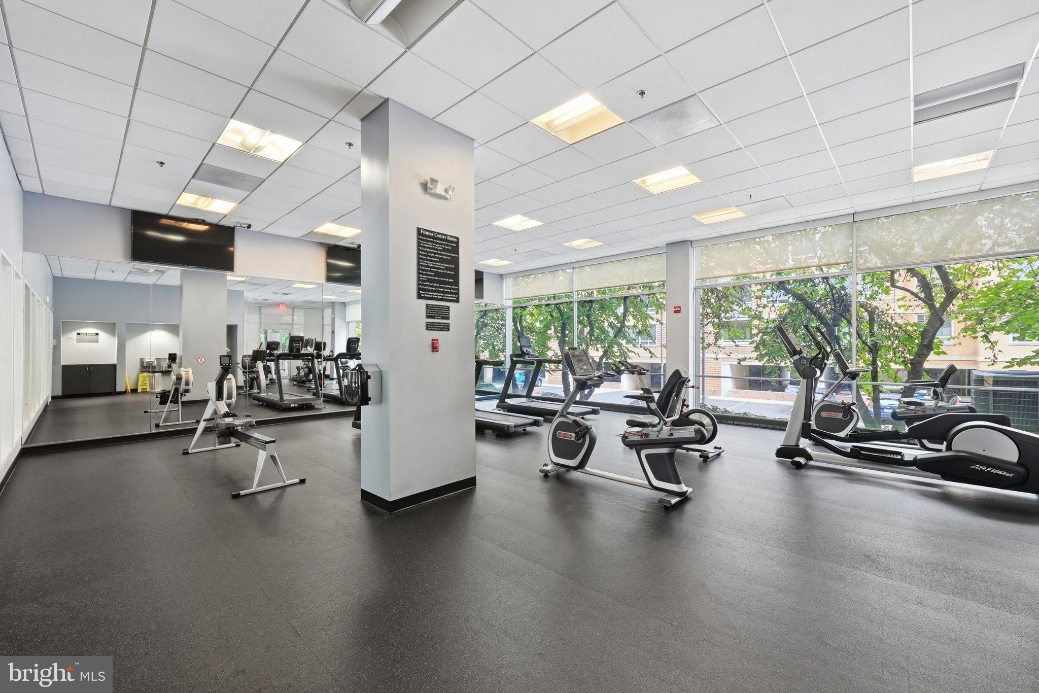 355 I Street Southwest, Unit S406 Washington, DC 20024 - Photo 19 of 36 Cardio fitness equipment