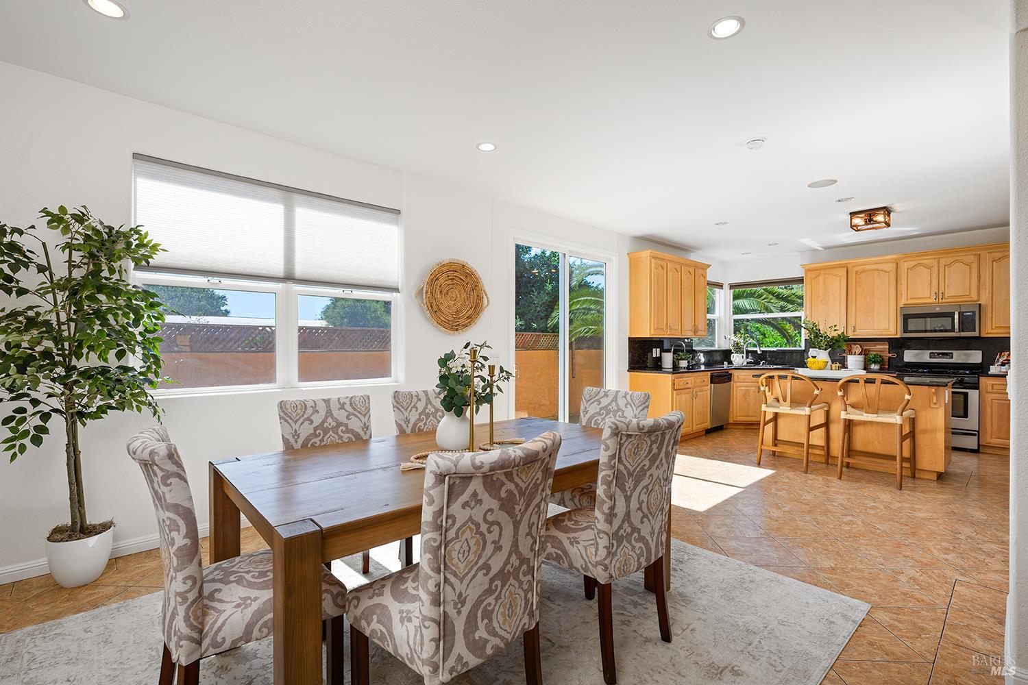 1187 Dutton Avenue Santa Rosa, CA 95407 - Photo 11 of 34