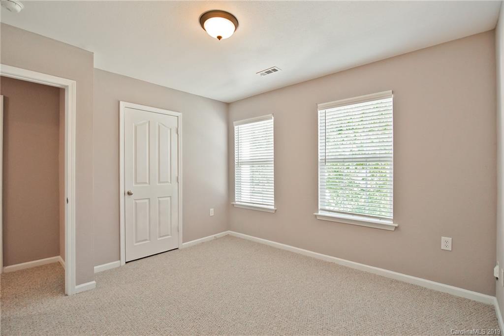 5200 Raspberry Knoll Drive Charlotte, NC 28208 - Photo 26 of 34 Gallery Image 26