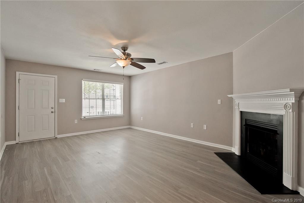 5200 Raspberry Knoll Drive Charlotte, NC 28208 - Photo 5 of 34 Gallery Image 5