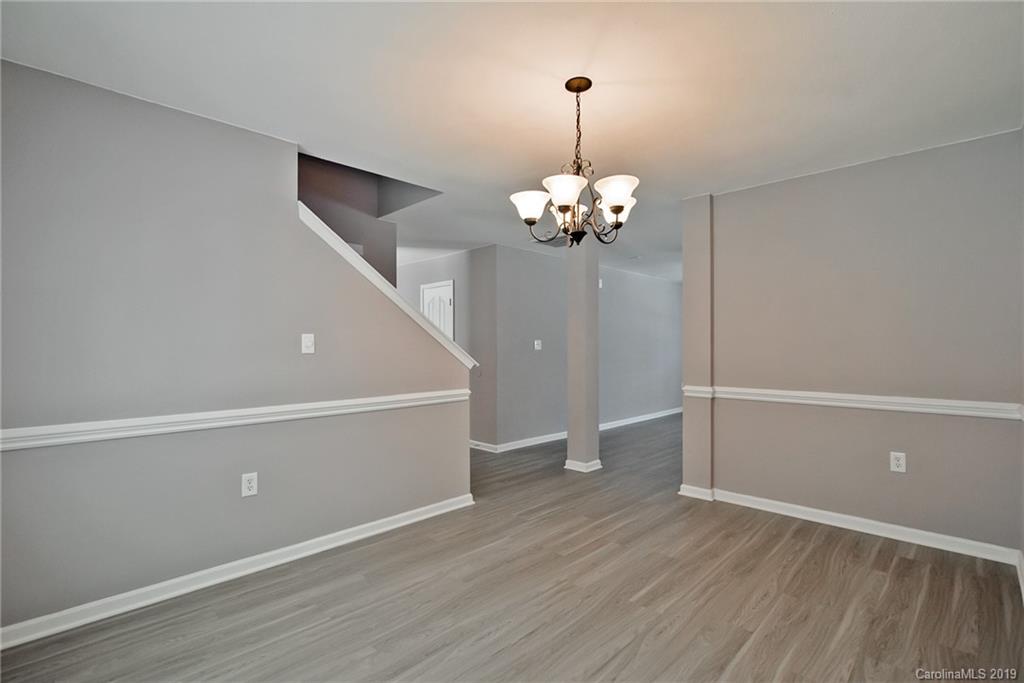 5200 Raspberry Knoll Drive Charlotte, NC 28208 - Photo 7 of 34 Gallery Image 7