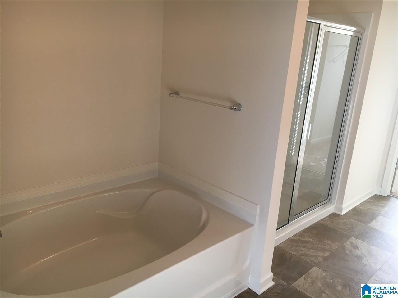 2046 Kerry Circle, Unit 61 Calera, AL 35040 - Photo 12 of 22