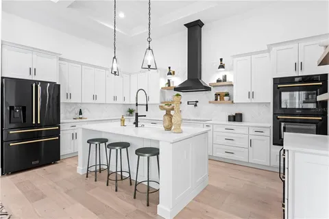 $1,699,000 | 201 South Shade Avenue, Sarasota, FL 34237