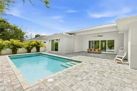 $1,699,000 | 201 South Shade Avenue, Sarasota, FL 34237