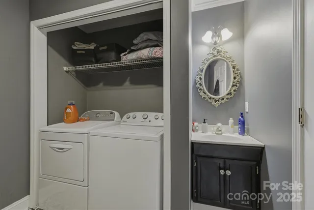 $299,900 | 102 Page Street, Morganton, NC 28655