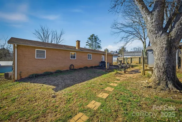 $299,900 | 102 Page Street, Morganton, NC 28655