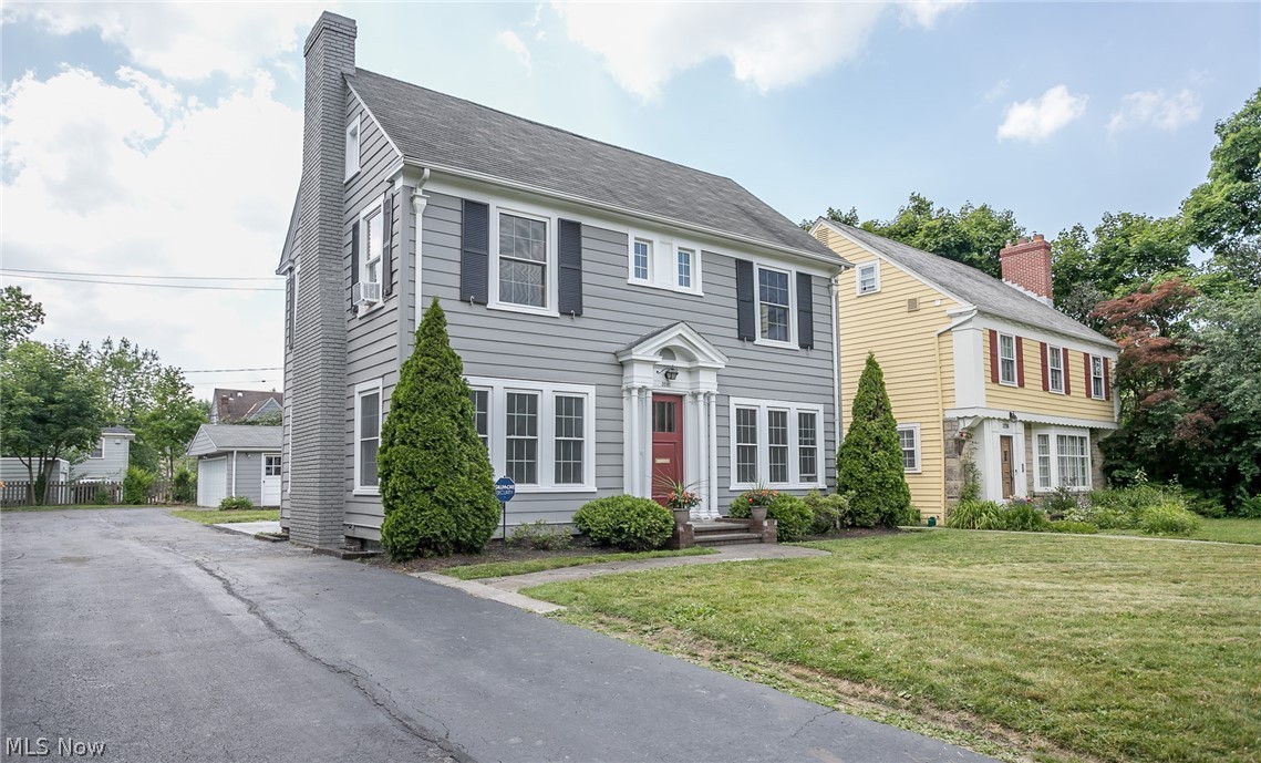 3260 Braemar Road Cleveland, OH 44120 - Photo 1 of 31