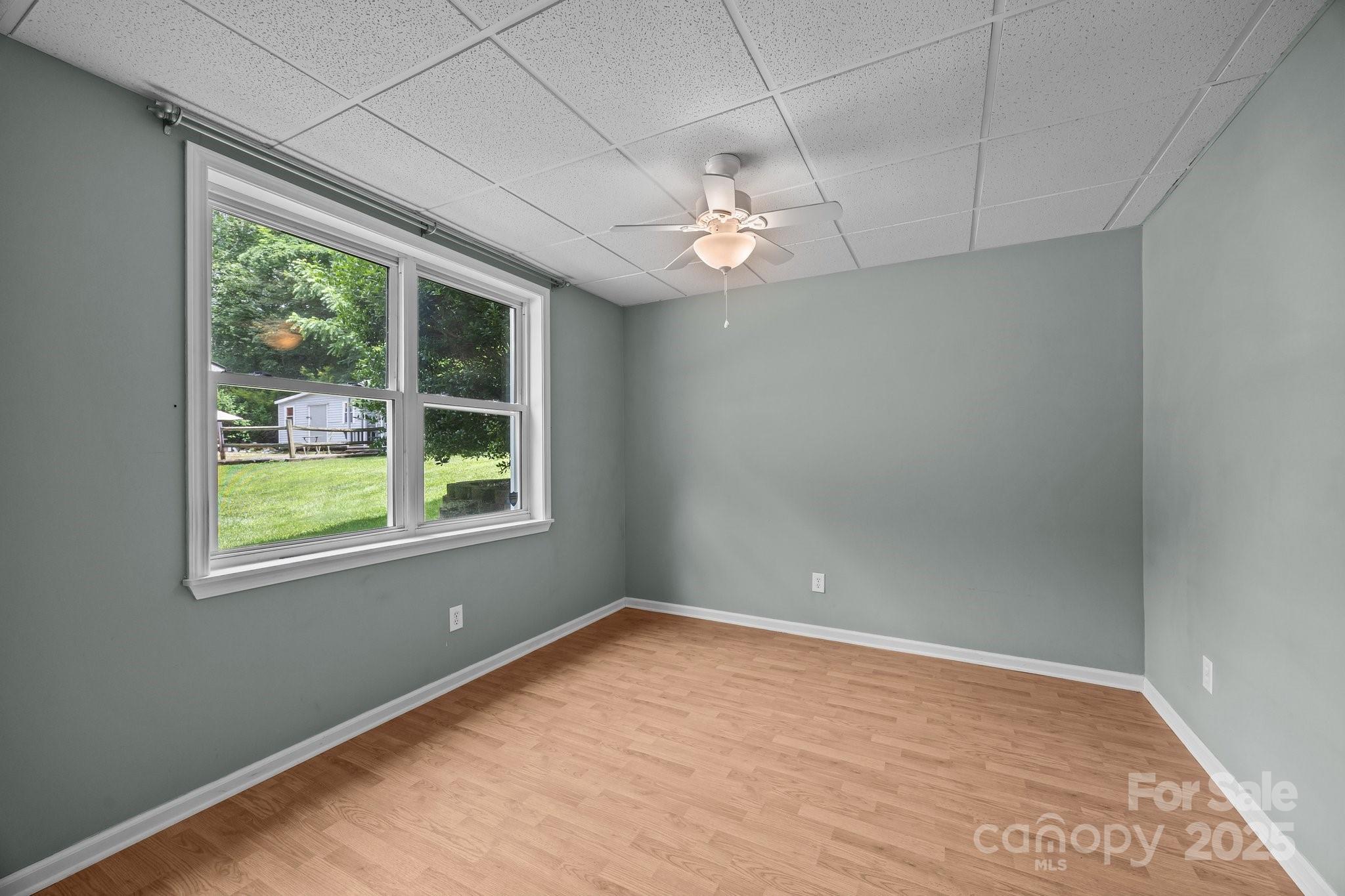 64 Christopher Lane Sylva, NC 28779 - Photo 29 of 31 an empty room with a window