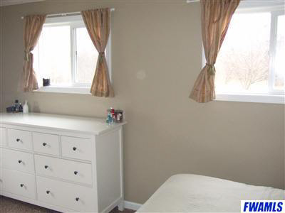 8228 Auburn Road Fort Wayne, IN 46825 - Photo 13 of 21 Gallery Image 13