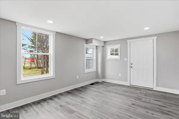 $3,200 | 11713 Ernstville Road, Big Pool, MD 21711