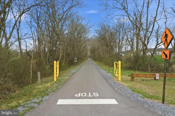 $3,200 | 11713 Ernstville Road, Big Pool, MD 21711