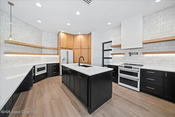 $980,000 | 300 Amberjack Place, Melbourne Beach, FL 32951