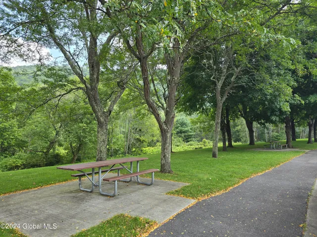 $120,000 | 31 Rj Way, Shushan, NY 12873