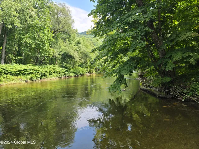 $120,000 | 31 Rj Way, Shushan, NY 12873