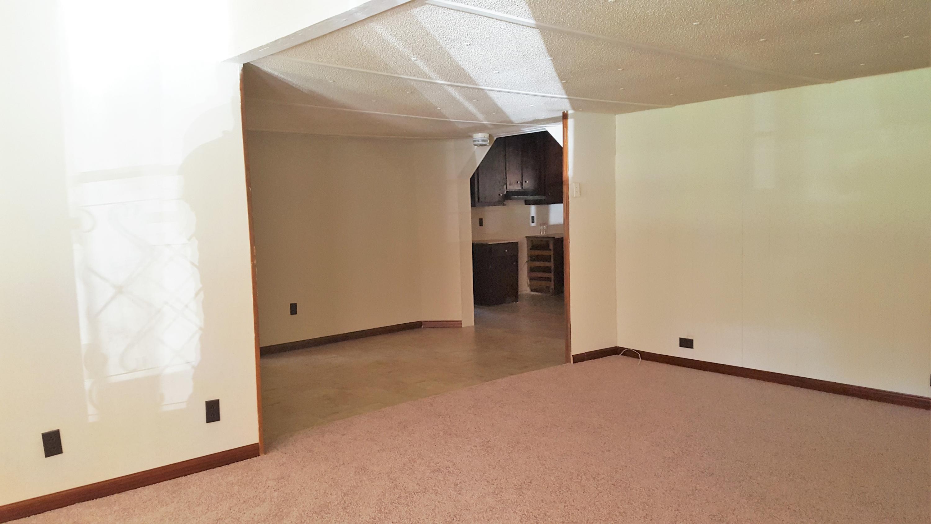 358 Compton Drive Moncks Corner, SC 29461 - Photo 23 of 63 Mobile1 inside (3)