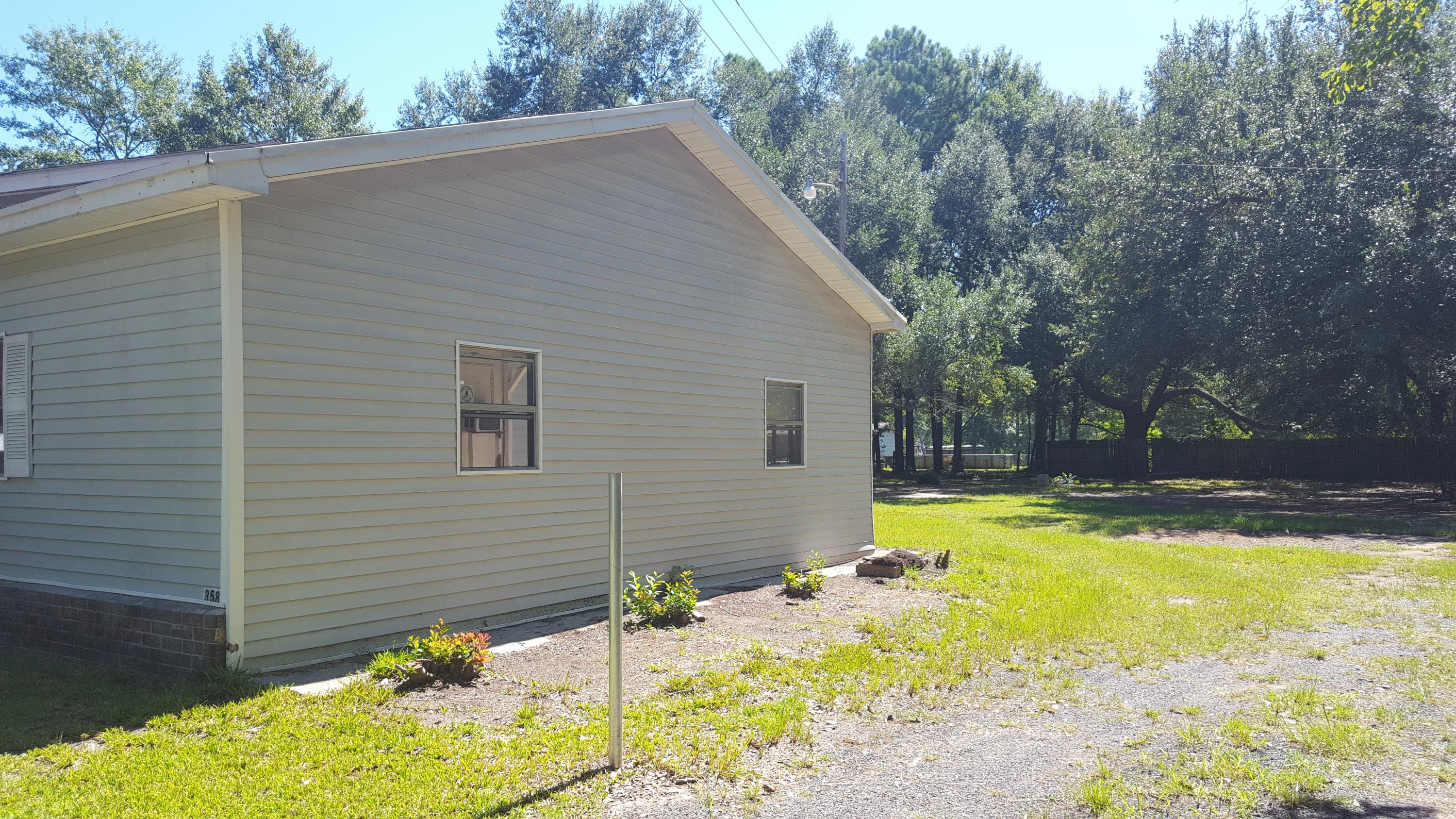 358 Compton Drive Moncks Corner, SC 29461 - Photo 10 of 63 Mobile1 (11)