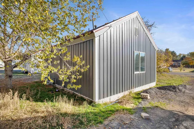 $189,900 | 406 W Avenue East, Jerome, ID 83338