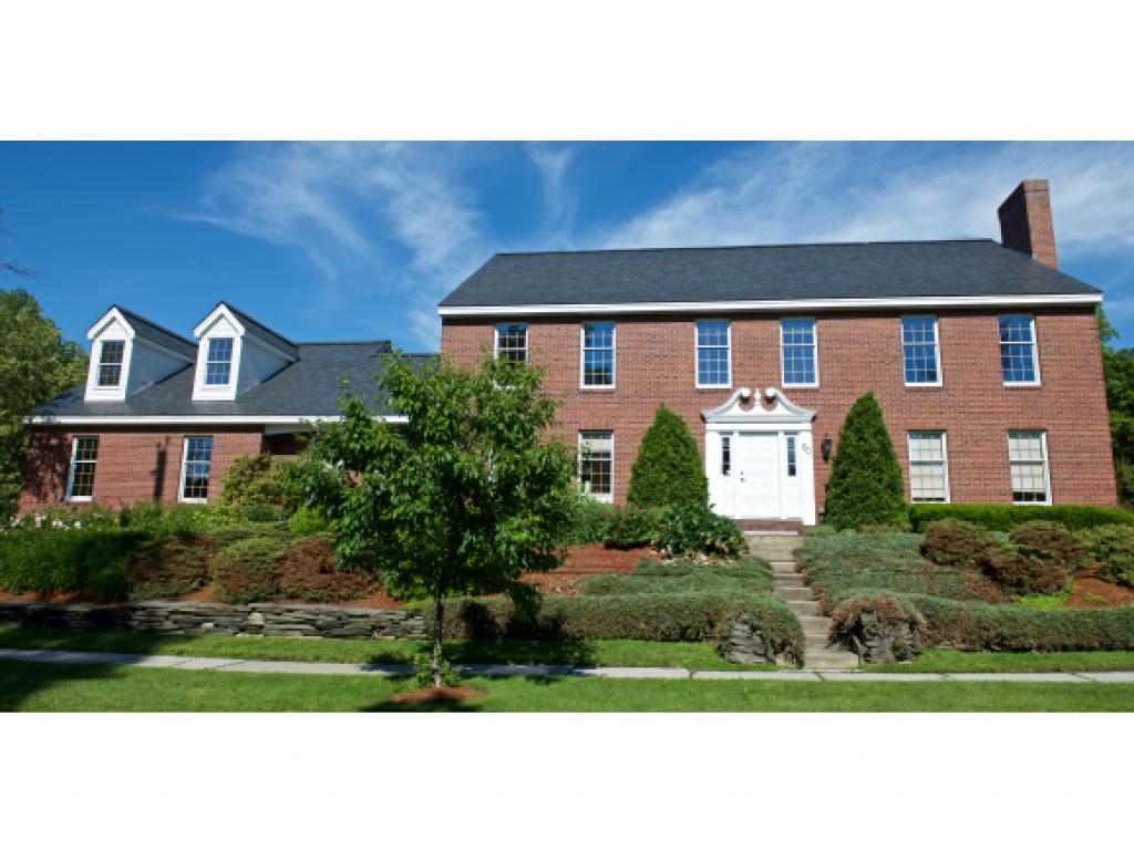 80 Summit Street Burlington, VT 05401 - Photo 1 of 31