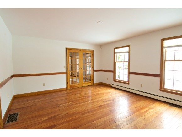 80 Summit Street Burlington, VT 05401 - Photo 11 of 31