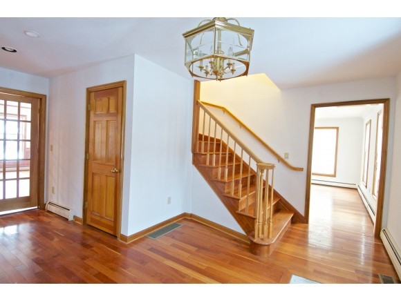 80 Summit Street Burlington, VT 05401 - Photo 12 of 31