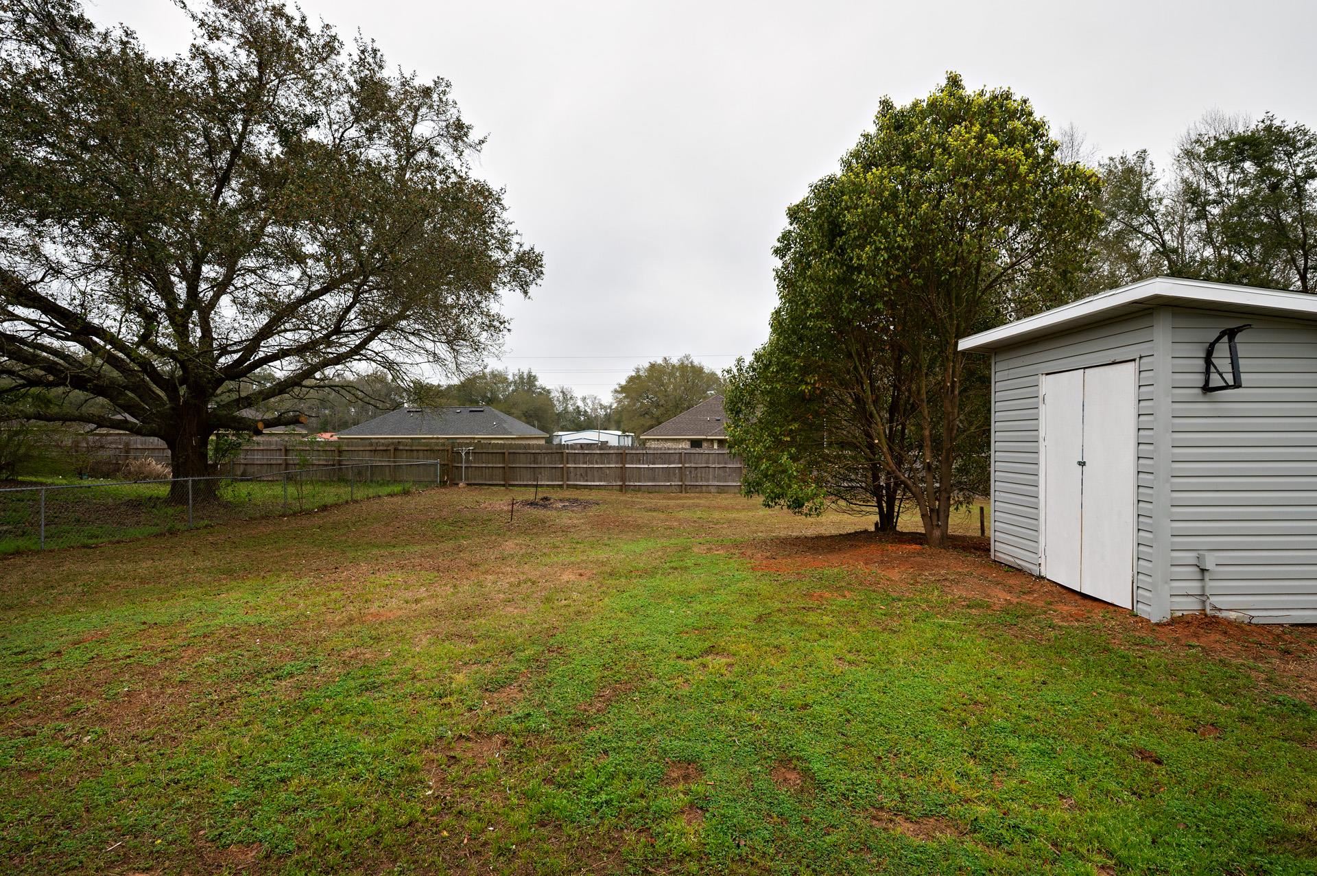 13474 Rooster Lane Foley, AL 36535 - Photo 31 of 39 Yard