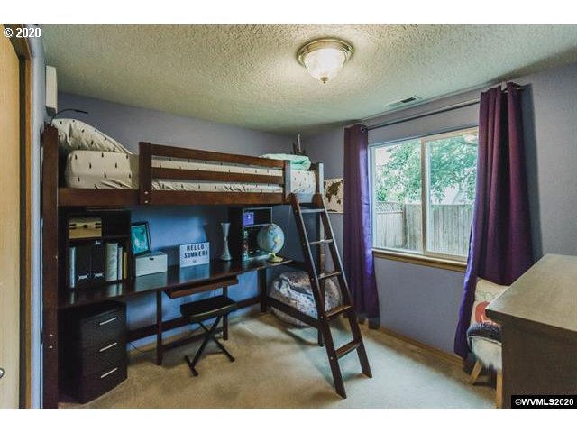 1053 B Loop Lebanon, OR 97355 - Photo 14 of 32