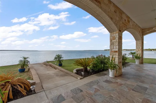 $2,395,000 | 241 Loon Bay Drive, Gun Barrel City, TX 75156