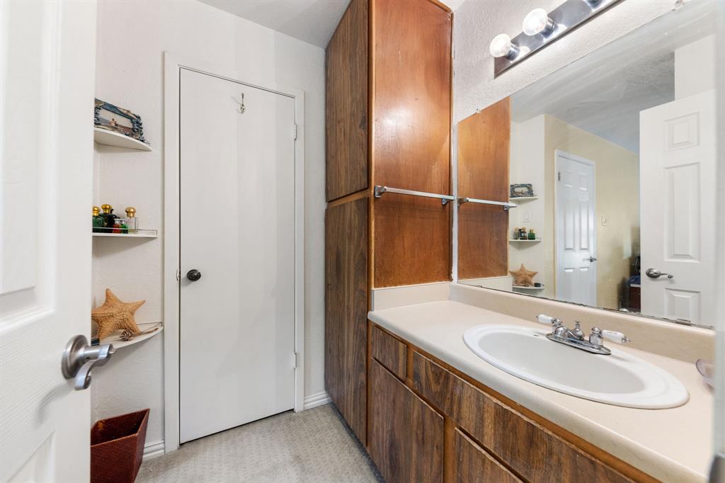 2240 Tarpley Road, Unit 411 Carrollton, TX 75006 - Photo 14 of 28