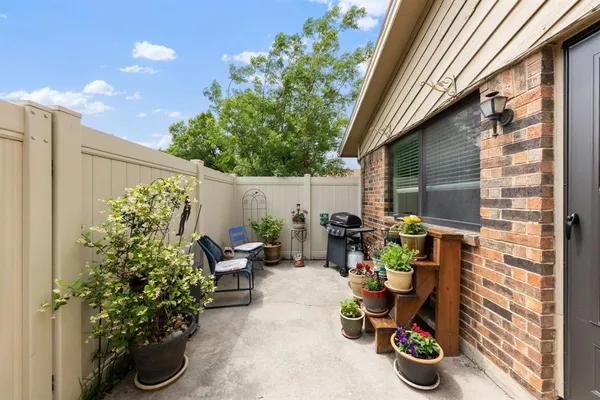 $200,000 | 2240 Tarpley Road, Unit 411, Carrollton, TX 75006