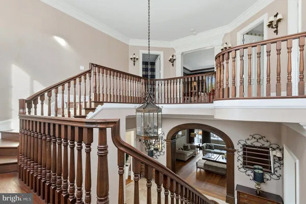 a view of entryway with a front door