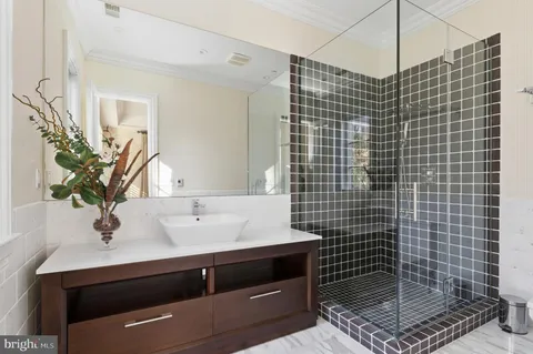 $7,995,000 | 4869 Glenbrook Road Northwest, Washington, DC 20016