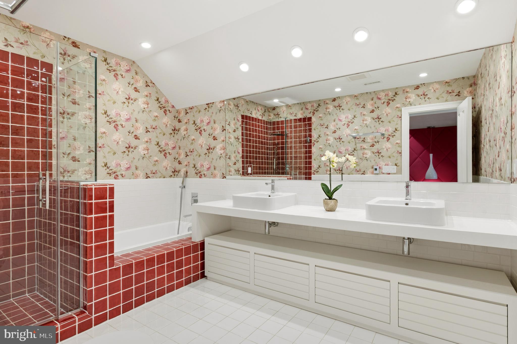 4869 Glenbrook Road Northwest Washington, DC 20016 - Photo 24 of 40