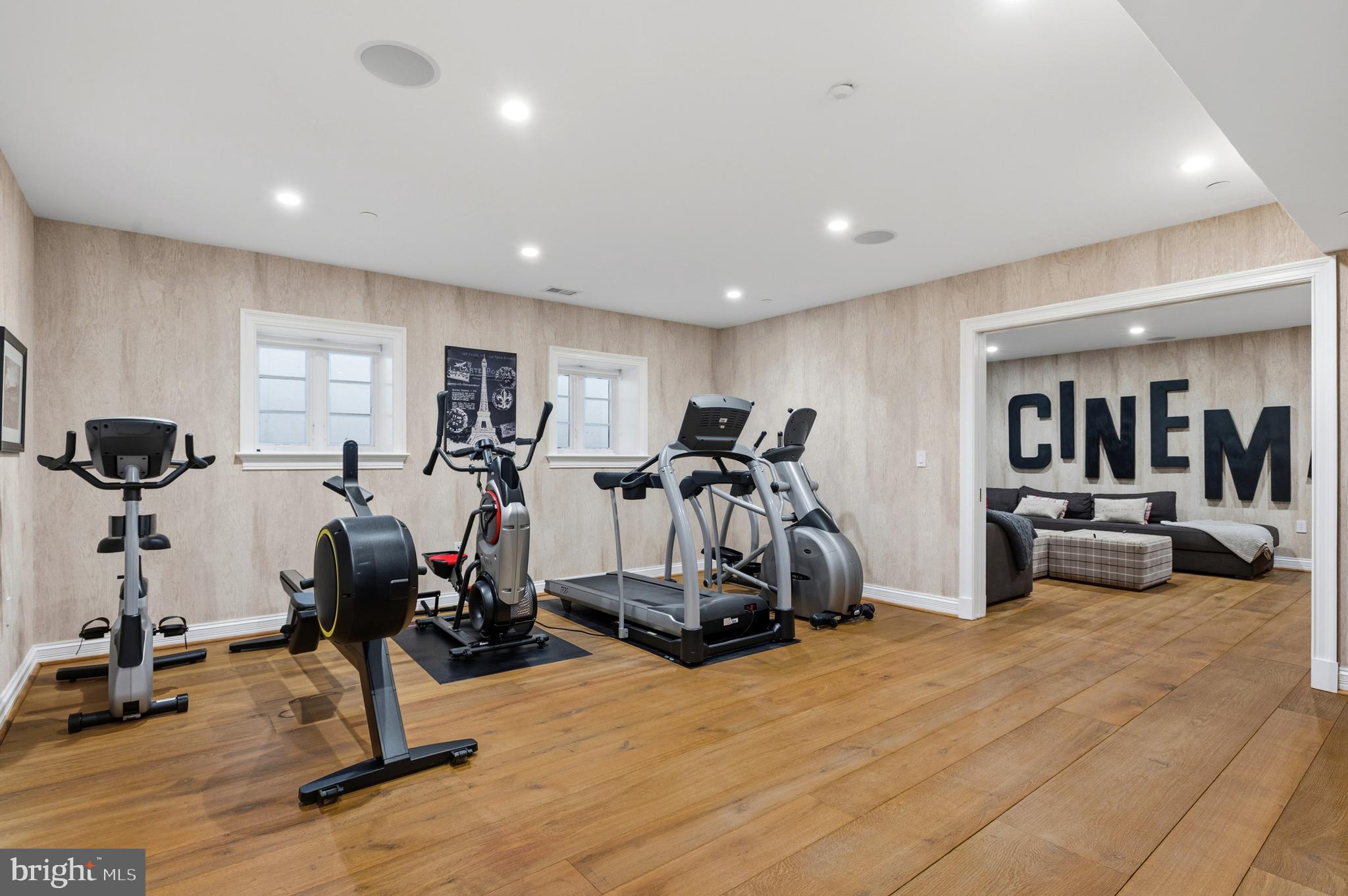 4869 Glenbrook Road Northwest Washington, DC 20016 - Photo 28 of 40