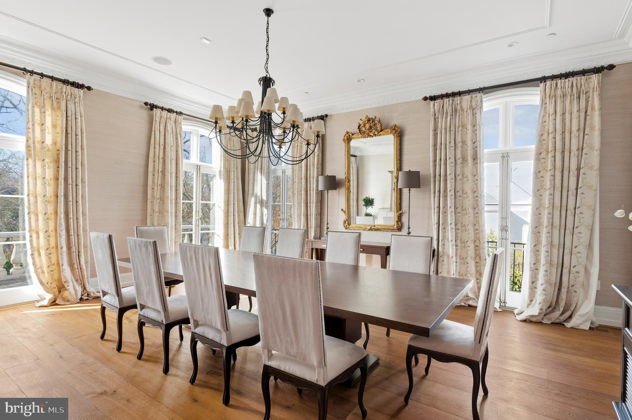 4869 Glenbrook Road Northwest Washington, DC 20016 - Photo 5 of 40