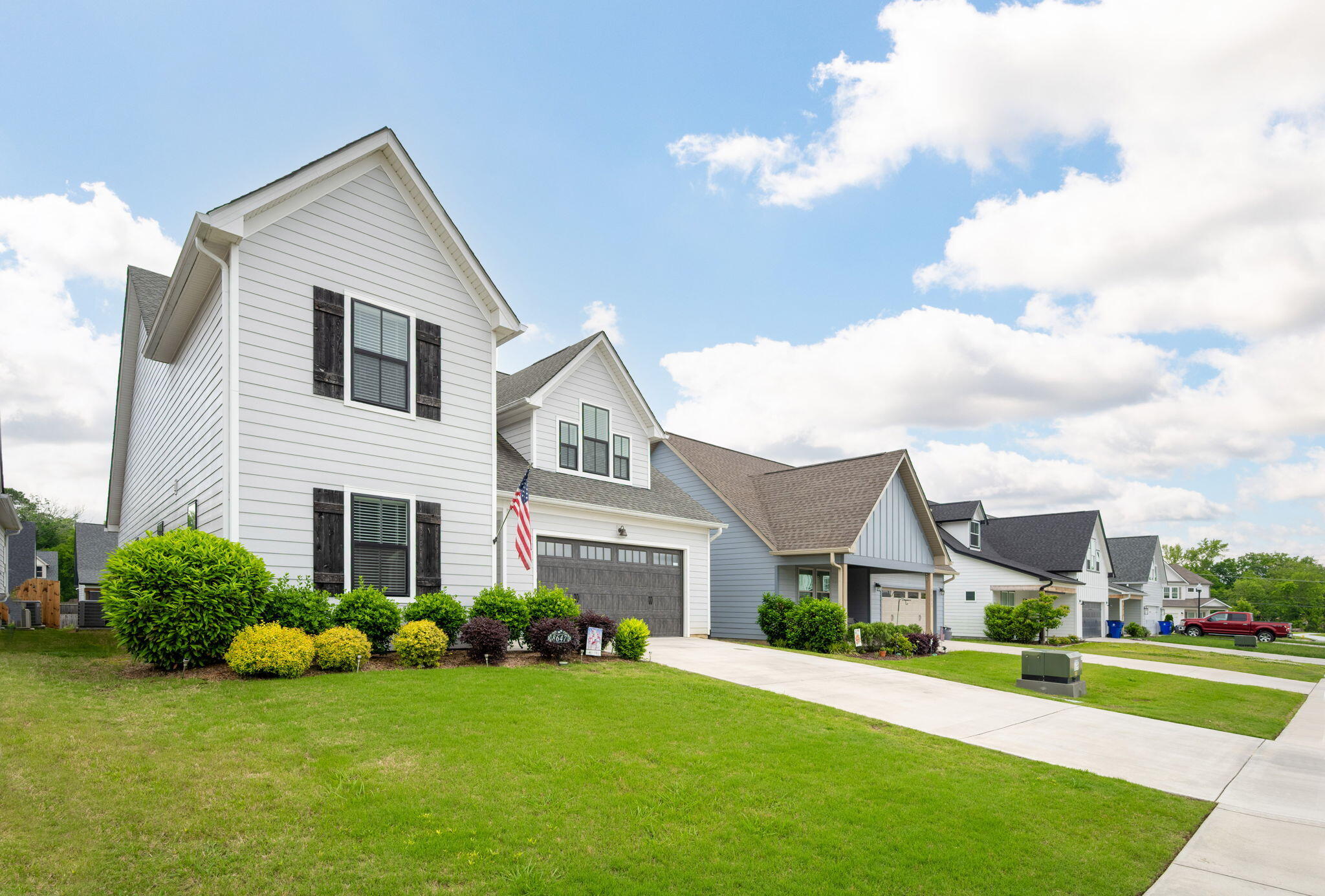 8647 Kensley Lane Hixson, TN 37343 - Photo 3 of 42 2-web-or-mls-DSC_1070