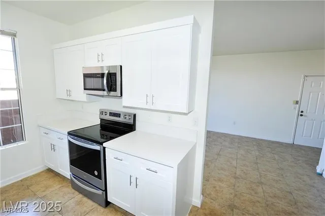 $1,350 | 231 West Horizon Ridge Parkway, Unit 1113, Henderson, NV 89012