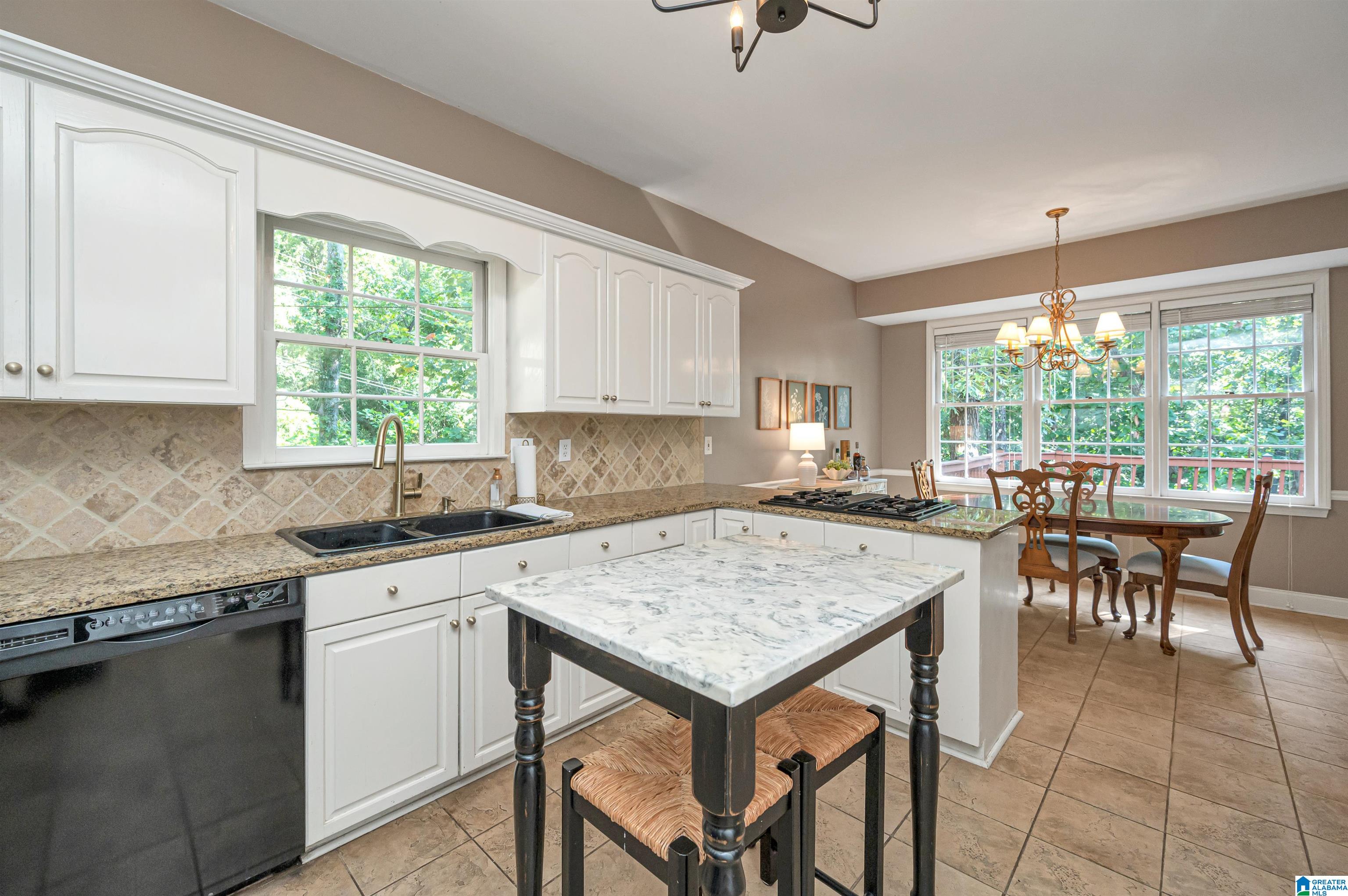 3914 Spring Valley Road Birmingham, AL 35223 - Photo 15 of 45