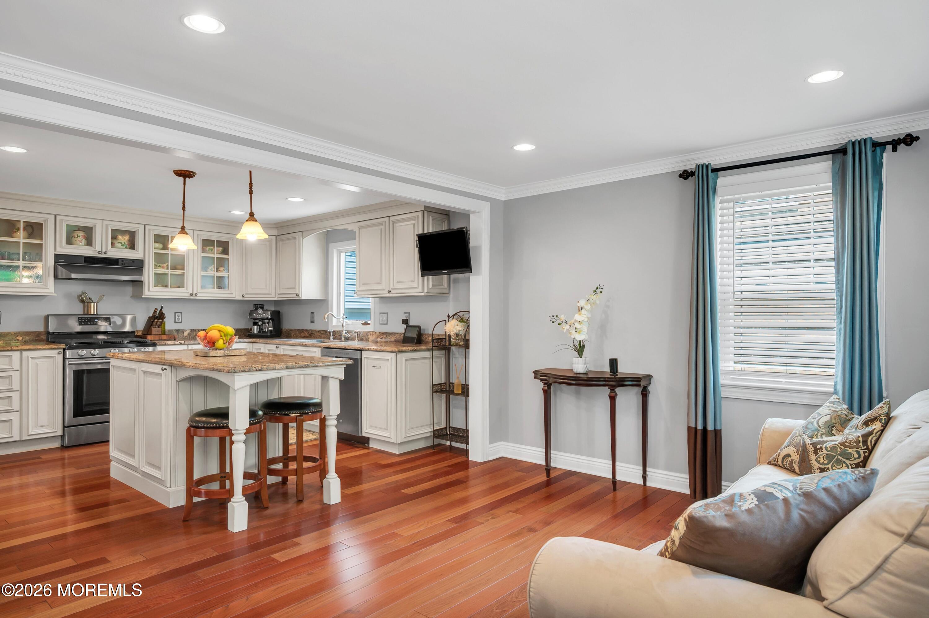 8 West Lake Road Red Bank, NJ 07701 - Photo 3 of 45 054-040-DSC 0404-4200x2798