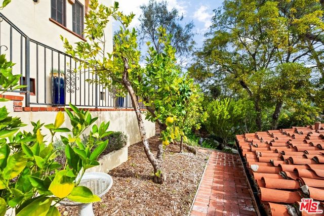 $1,895,000 | 1441 Andenes Drive, Glendale, CA 91208