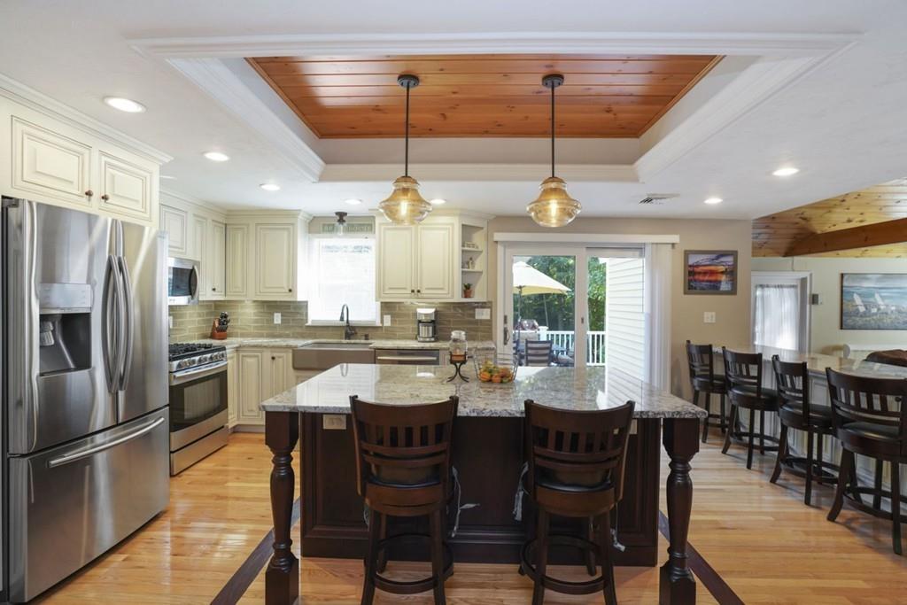 106 Hanover Street Hanover, MA 02339 - Photo 8 of 42 Gallery Image 8
