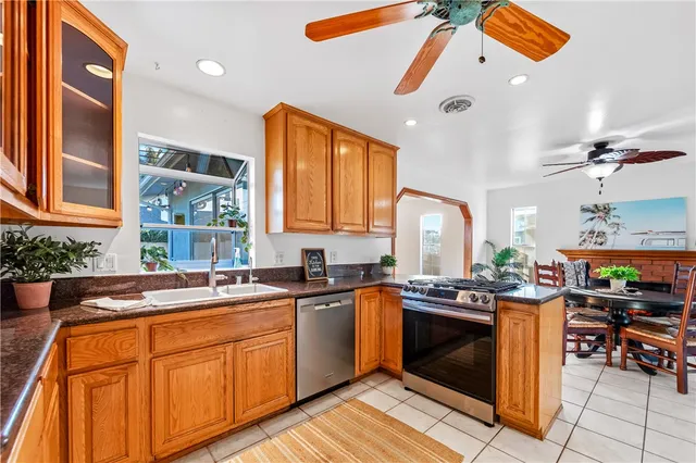 $4,900 | 6682 Alexandria Drive, Huntington Beach, CA 92647