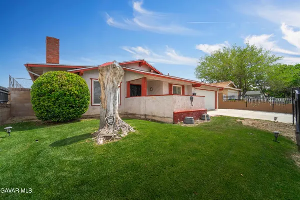 $514,900 | 43318 Fenner Avenue, Lancaster, CA 93536