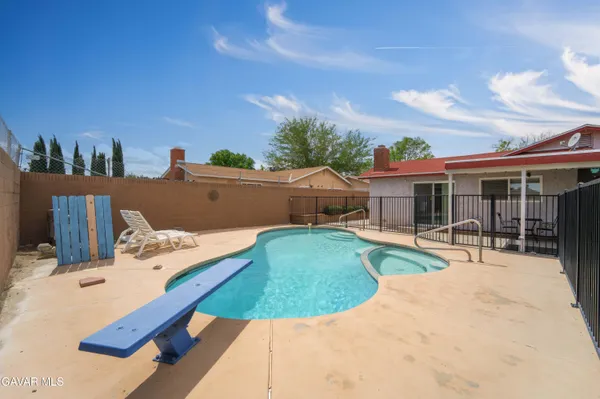 $514,900 | 43318 Fenner Avenue, Lancaster, CA 93536