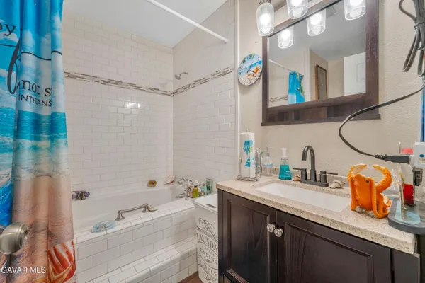 $514,900 | 43318 Fenner Avenue, Lancaster, CA 93536