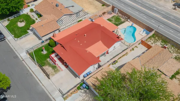 $514,900 | 43318 Fenner Avenue, Lancaster, CA 93536