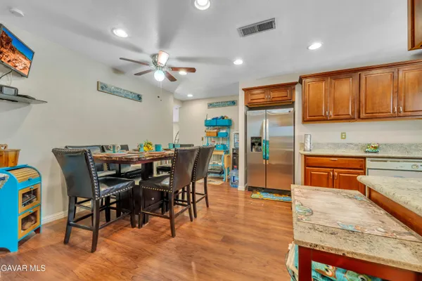 $514,900 | 43318 Fenner Avenue, Lancaster, CA 93536