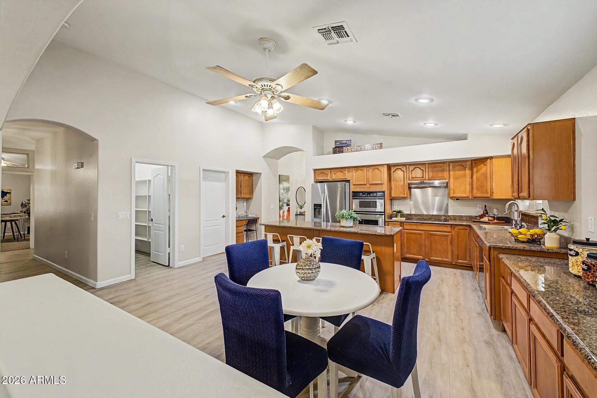 3903 West Grandview Road Phoenix, AZ 85053 - Photo 9 of 26 Kitchen