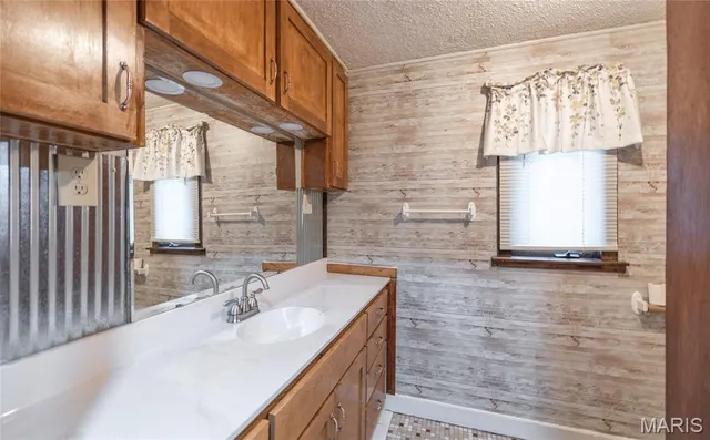 $370,000 | 18480 State Rte O, Rolla, MO 65401